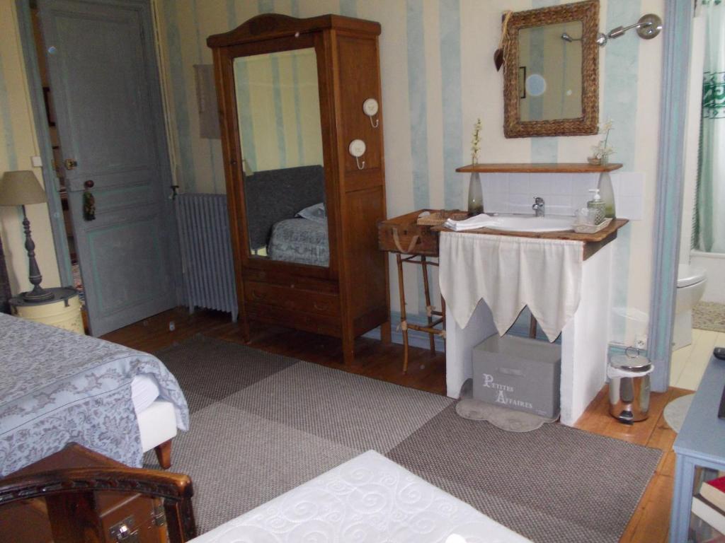 B&B Maison Gaudin Cognac Bilik gambar